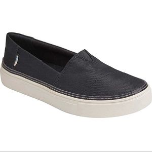 Toms size 8 black woven Parker women’s slip on